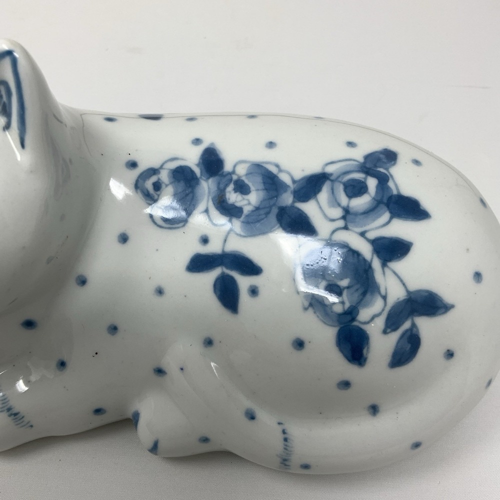 Vintage Porcelain Cat Figurine White & Blue Rose Floral Polka Dots Design MCM - Picture 6 of 11